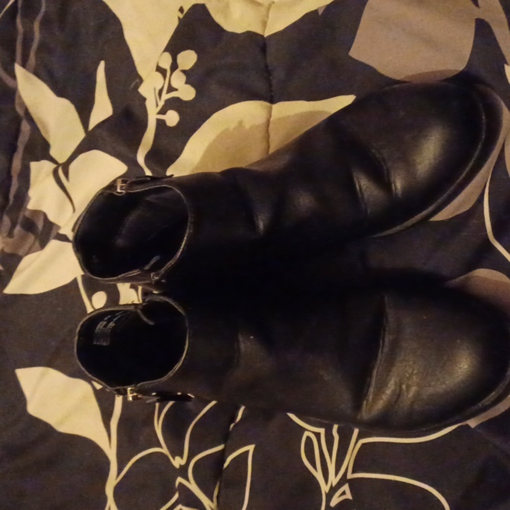 Women's boots